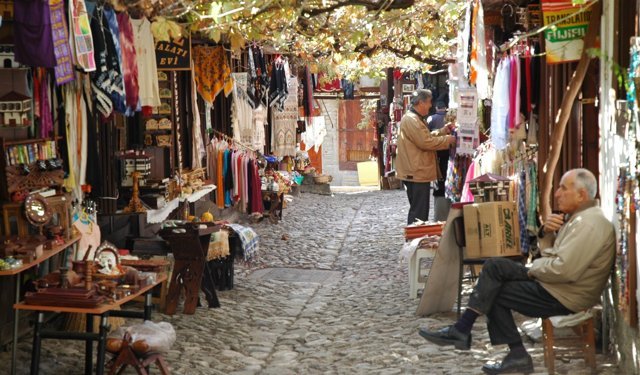 Vergiden Muaf Esnafta Banka Üzerinden Tahsilat Zorunluluğu ve Nakit Ödemede Ceza Riski